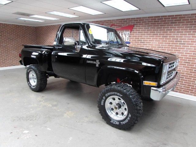 1983 Chevrolet C/K Pickup 1500 - photo 4