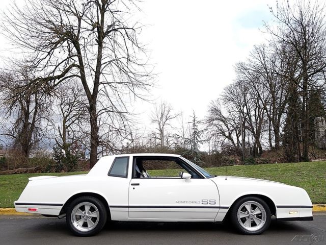 1983 Chevrolet Monte Carlo SS - photo 3