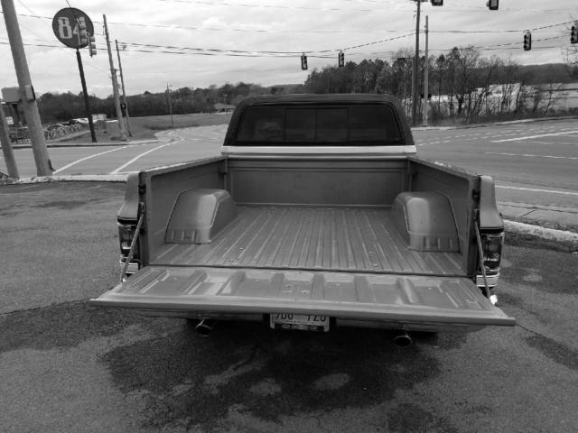 1983 Chevrolet C/K Pickup 1500 - photo 3