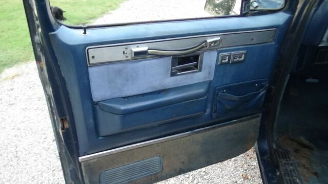 1983 Chevrolet C-10 Silverado - photo 9