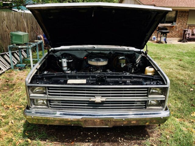 1983 Chevrolet C-10 Two Tone - photo 3