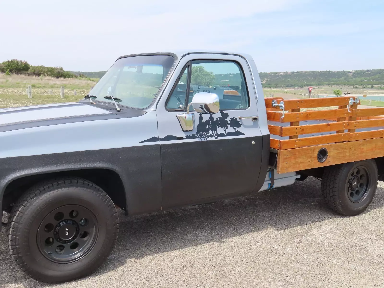 1983 Chevrolet C-10 Stake Bed - photo 3