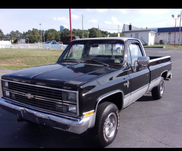 1983 CHEVY K 10 4X4 27K MILES SHOWN!! VERY CLEAN VERY ORIGINAL !! 1983 Chevrolet C/K Pickup 1500 K-10 4X4