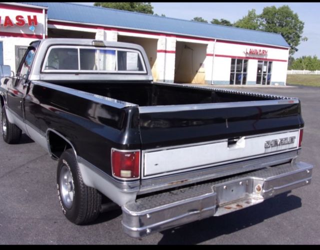 1983 Chevrolet C/K Pickup 1500 K-10 4X4 - photo 3