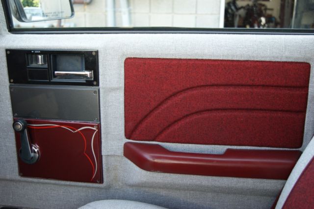 1983 Chevrolet S-10 maroon with grafics - photo 8