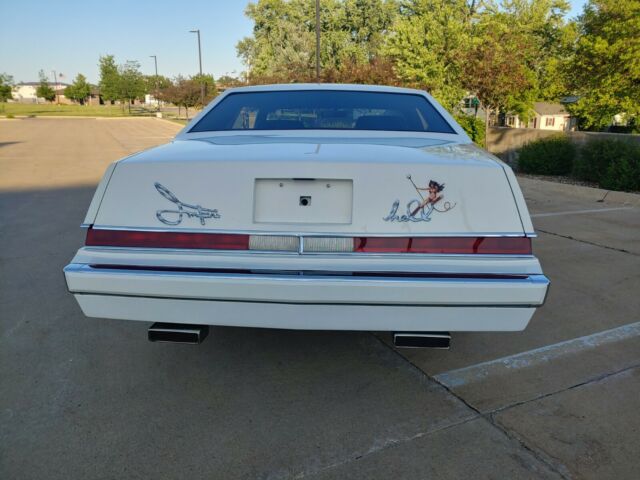 1983 Chrysler Imperial - photo 6