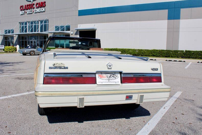 1983 Chrysler Le Baron - photo 11