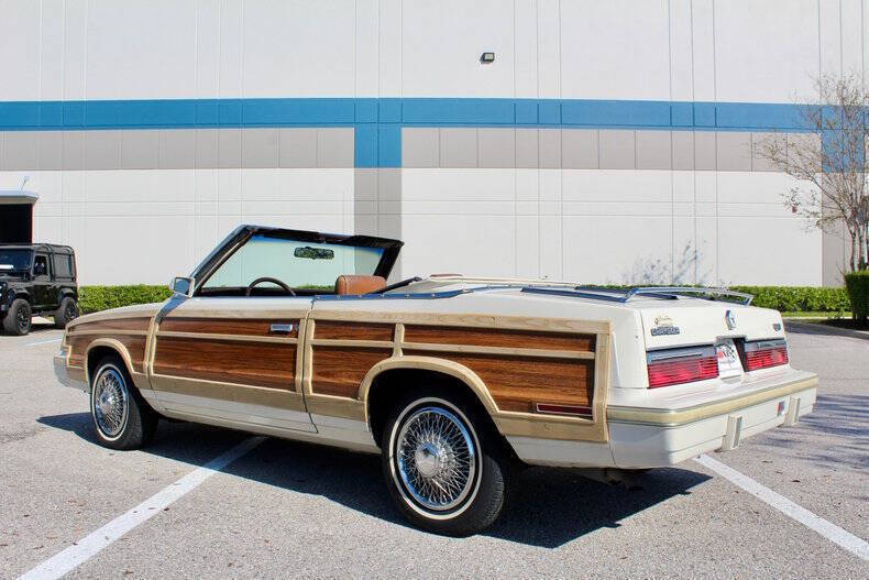 1983 Chrysler Le Baron - photo 9