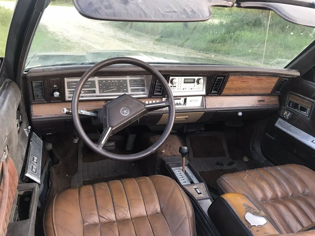 1983 Chrysler LeBaron - photo 8