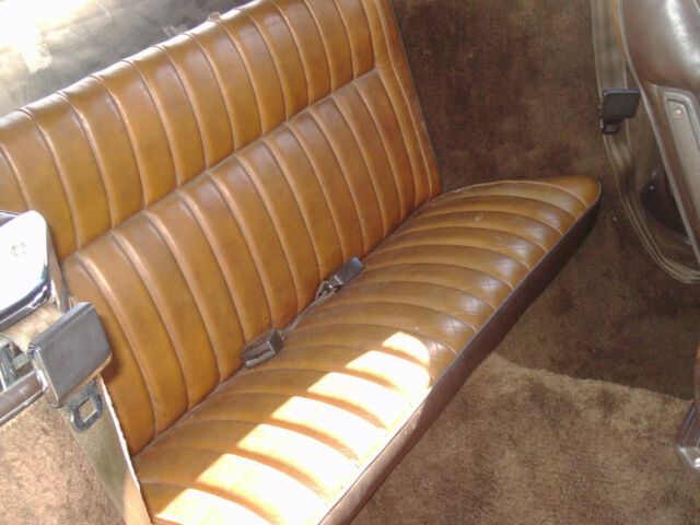1983 Chrysler LeBaron Mark Cross edition - photo 8
