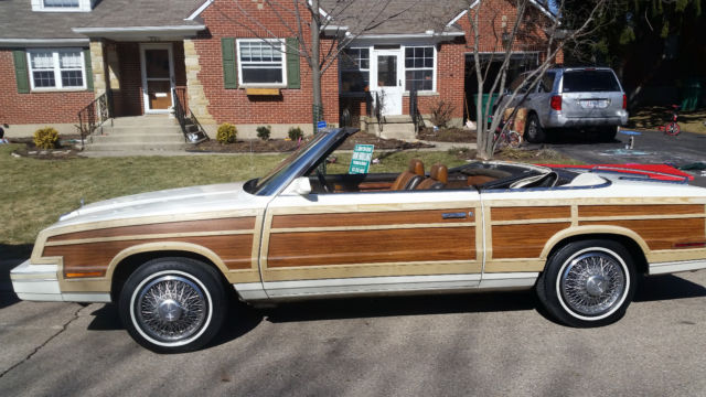 1983 Chrysler Lebaron Town &Country Convertible - Mark Cross Edition 1983 Chrysler LeBaron