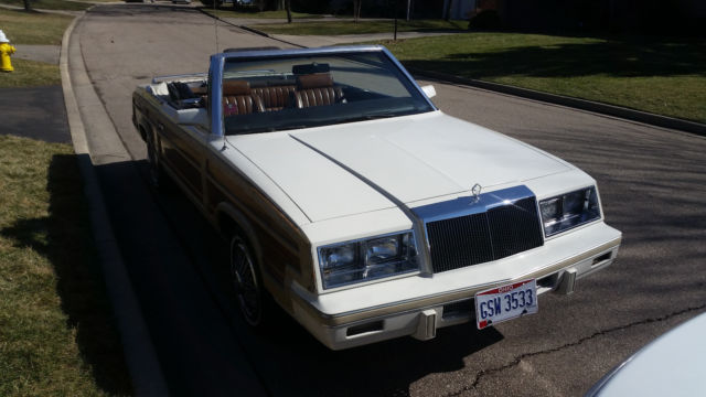 1983 Chrysler LeBaron - photo 2