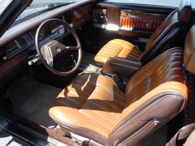 1983 Chrysler LeBaron - photo 2