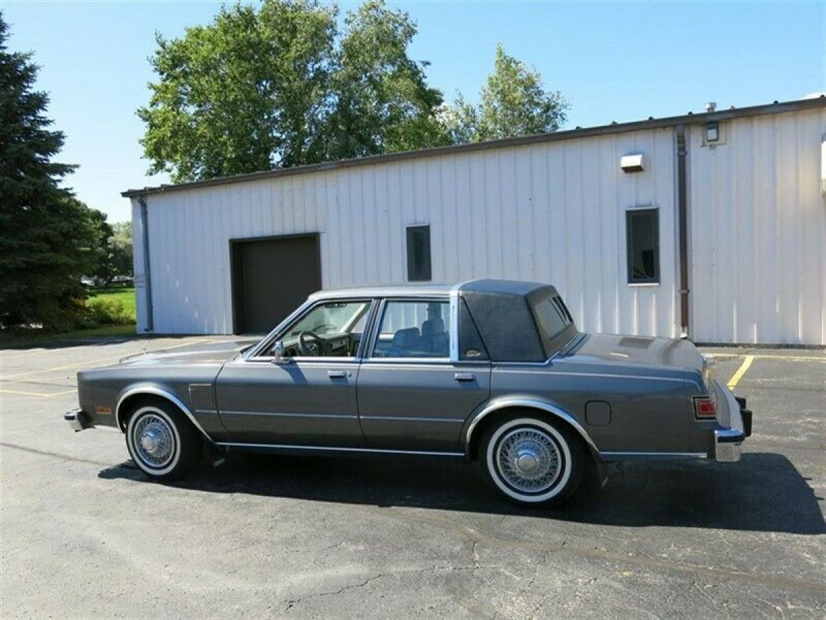 1983 Chrysler New Yorker 1 Owner, 9500 Miles! - photo 6