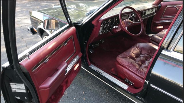 19830000 Chrysler New Yorker - photo 10