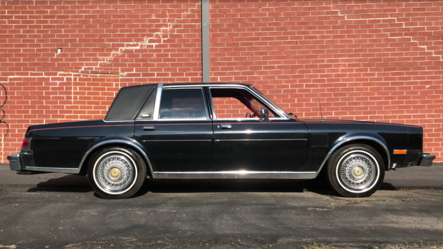 19830000 Chrysler New Yorker - photo 2
