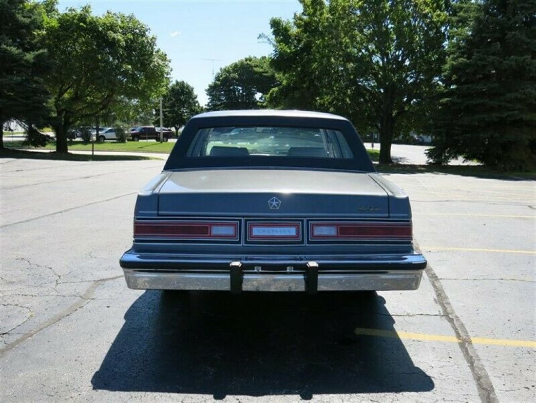 1983 Chrysler New Yorker Fifth Avenue, 1 Owner, 9500 Miles! - photo 10