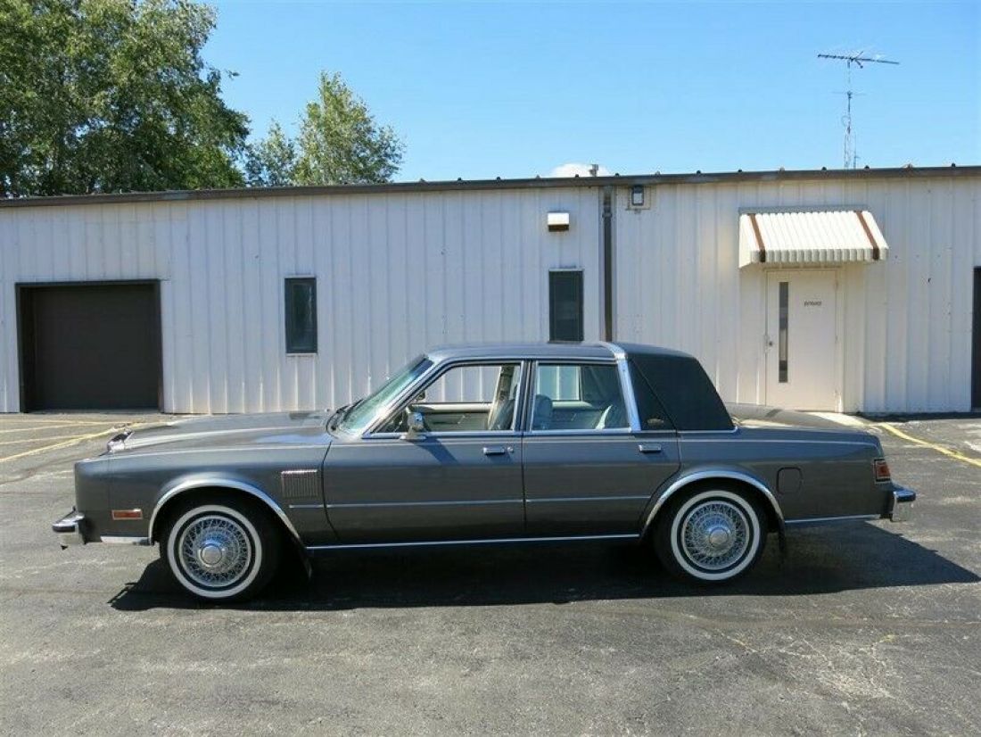 1983 Chrysler New Yorker Fifth Avenue, 1 Owner, 9500 Miles! - photo 5