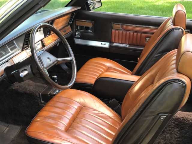 1983 Chrysler Town & Country - photo 3