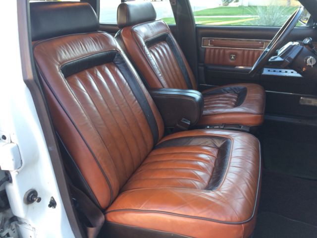 1983 Chrysler Town & Country Wagon with Mark Cross Package - photo 10