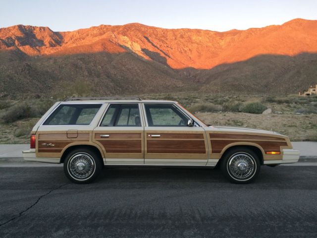1983 Chrysler Town & Country Wagon with Mark Cross Package - photo 4