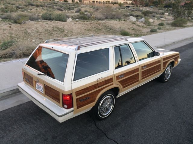 1983 Chrysler Town & Country Wagon with Mark Cross Package - photo 5
