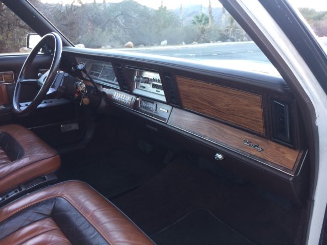 1983 Chrysler Town & Country Wagon with Mark Cross Package - photo 8