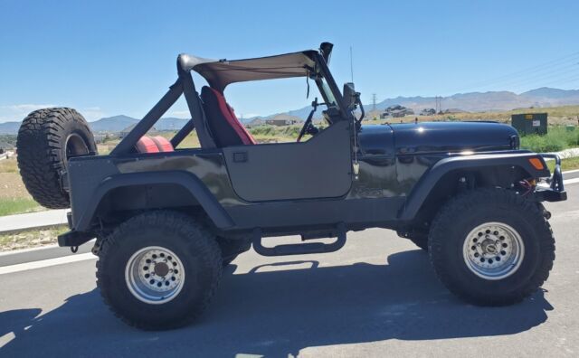 1983 CJ7, Great shape, H3 steering box, Dodge 3/4 tie rods, no rust, real clean. 1983 Jeep CJ