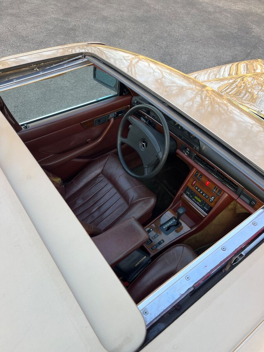 1983 Mercedes-Benz 300-Series - photo 12