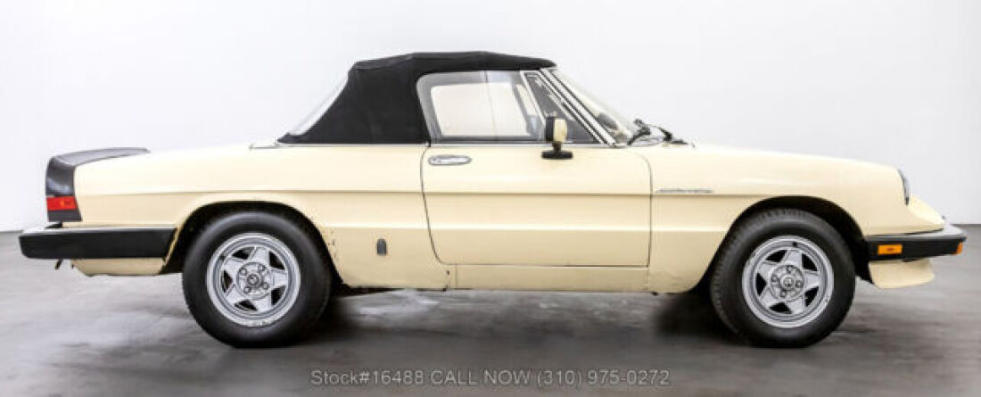 1983 Alfa Romeo Spider Convertible - photo 11