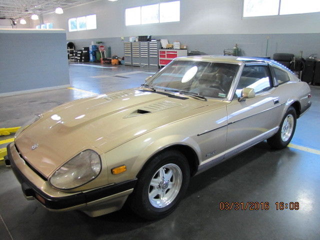 1983 DATSUN 280ZX 2 OWNER NO RUST SUPER CLEAN LOW MILES 1983 Datsun Z-Series