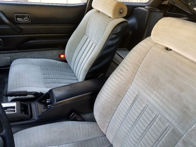 1983 Nissan 280ZX Base Coupe 2-Door - photo 12