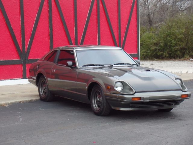 1983 Datsun 280ZX -NEW PAINT FROM THE WEST COAST-T-TOPS-DRIVES EXCEL - photo 9