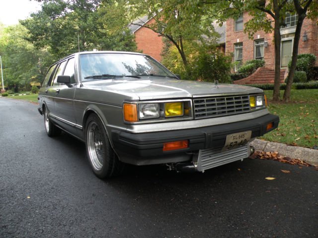 1983 Datsun 810 Maxima (Nissan - Bluebird - 910 - Skyline) - photo 2