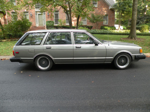 1983 Datsun 810 Maxima (Nissan - Bluebird - 910 - Skyline) - photo 7