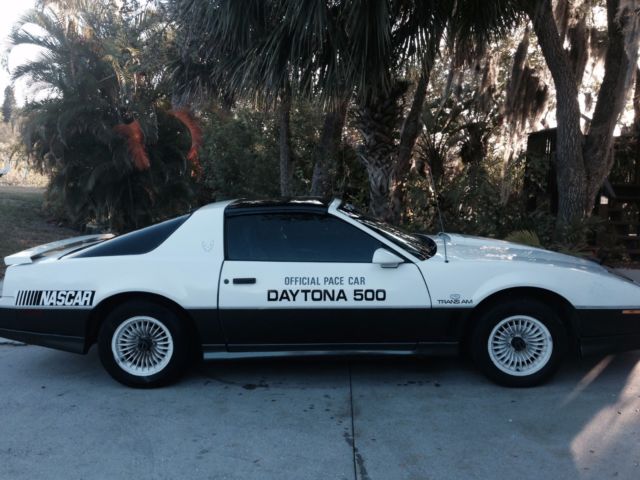 1983 DAYTONA PACE CAR 25TH ANNIVERSARY NASCAR VERY RARE 1983 Pontiac Firebird PACE CAR DAYTONA