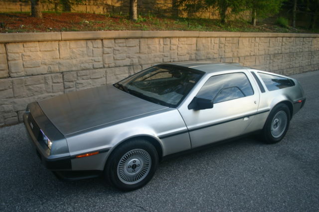 1983 DeLorean DMC 12 - photo 2