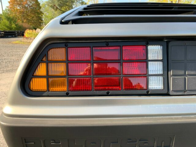 1983 DeLorean DMC-12 DMC-12 - photo 10