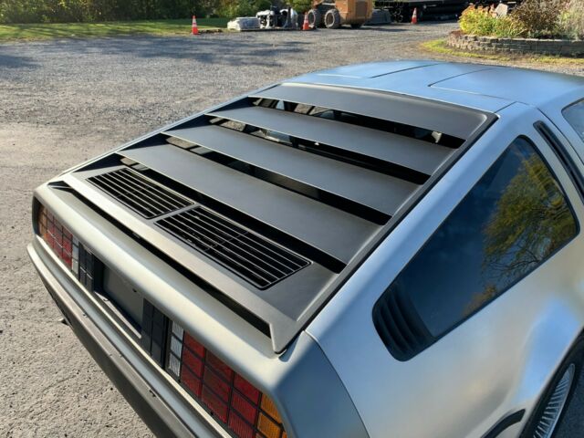1983 DeLorean DMC-12 DMC-12 - photo 13