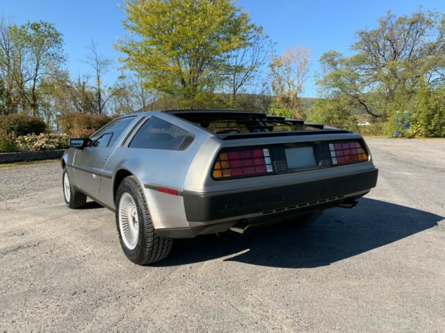 1983 DeLorean DMC-12 DMC-12 - photo 6
