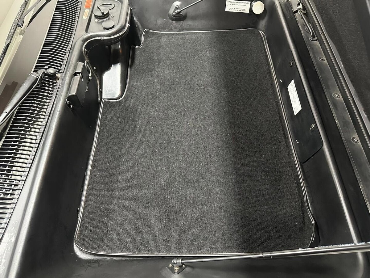 1983 DeLorean Gray Interior / Automatic - photo 13