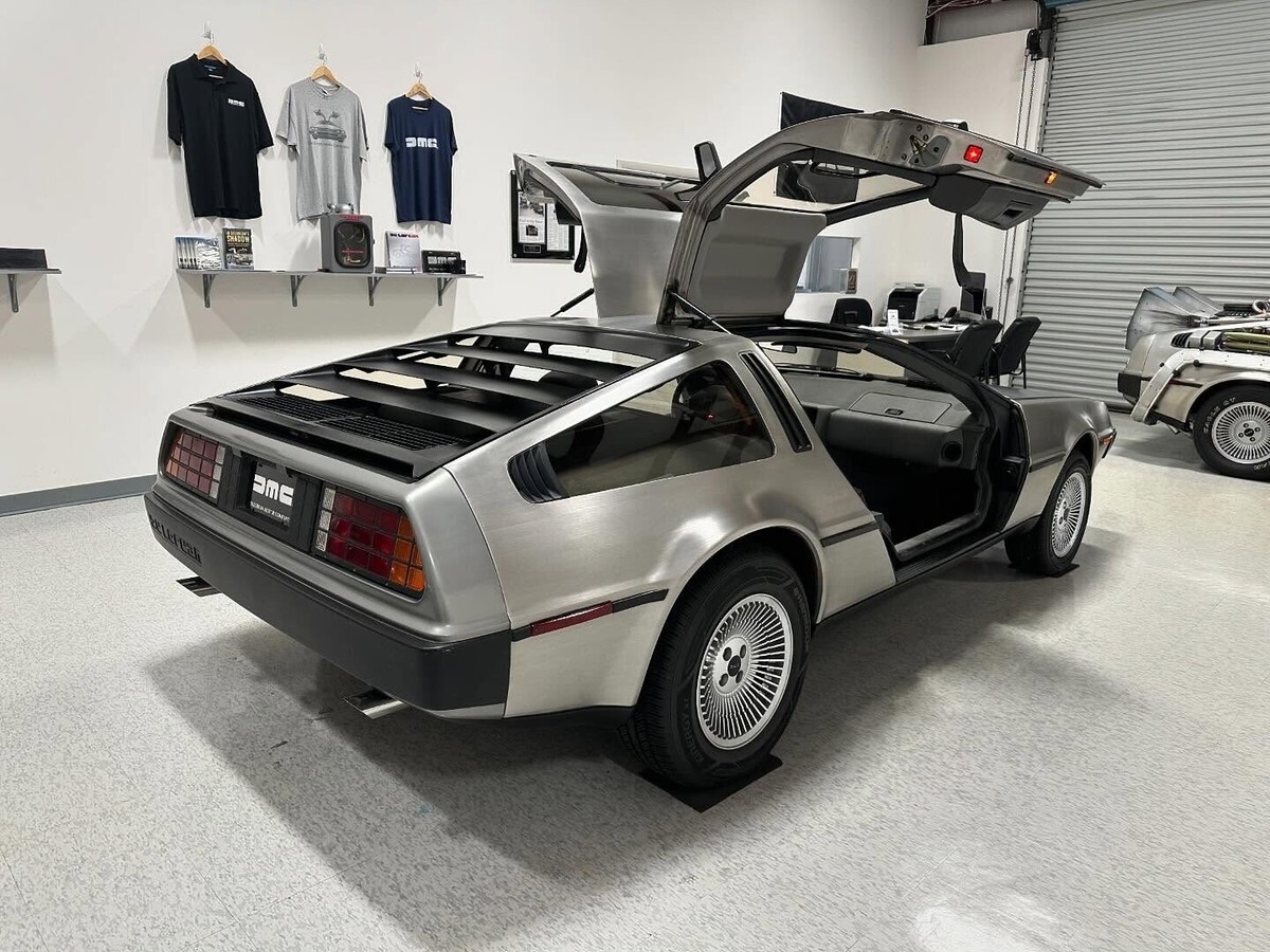 1983 DeLorean Gray Interior / Automatic - photo 4