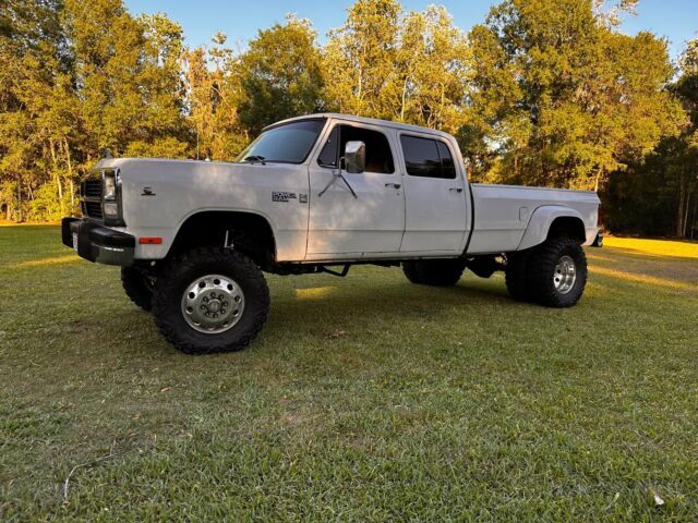 1983 Dodge Ram 3500 D300 - photo 2