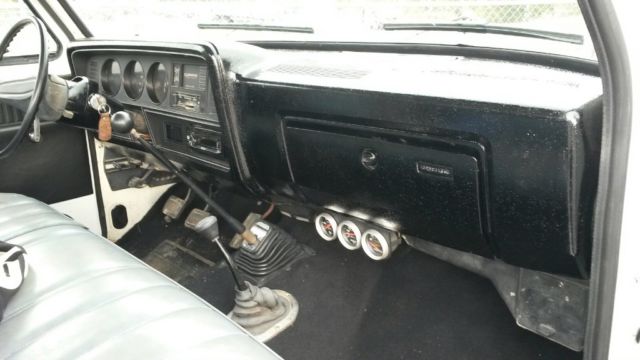 1983 Dodge Ram 3500 - photo 11