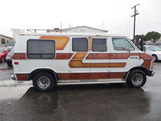 1983 Dodge Ram Van - photo 6
