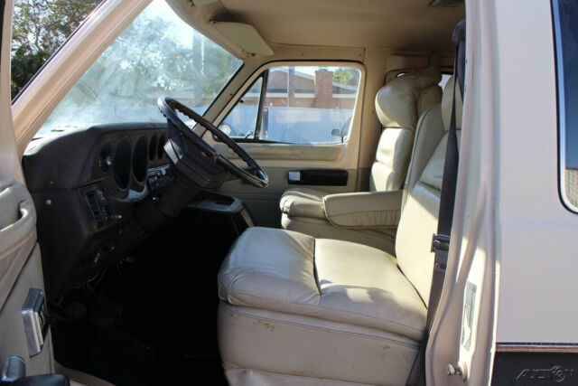 1983 Dodge Ram Van B350 - photo 10