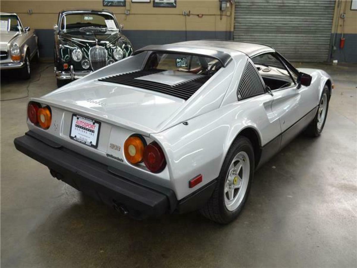 1983 Ferrari 308 GTS - photo 12