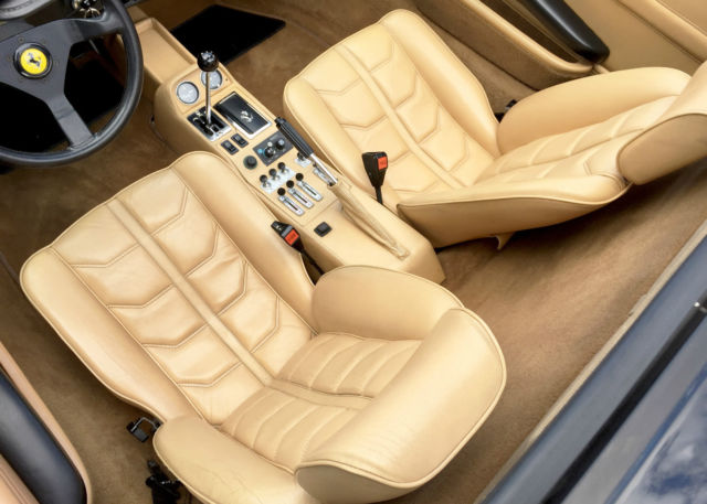 1983 Ferrari 308 2-door Targa roof - photo 12