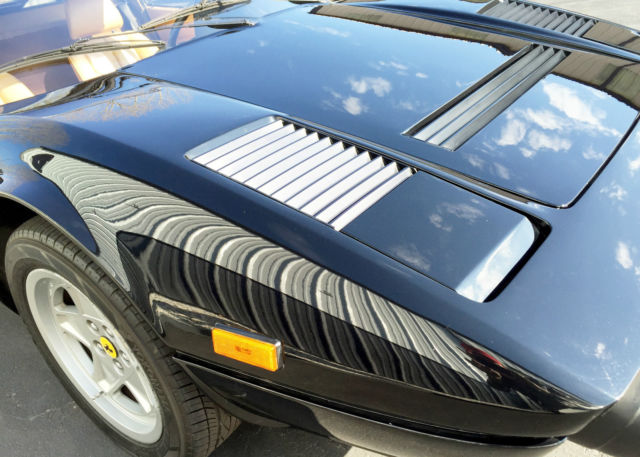 1983 Ferrari 308 2-door Targa roof - photo 4
