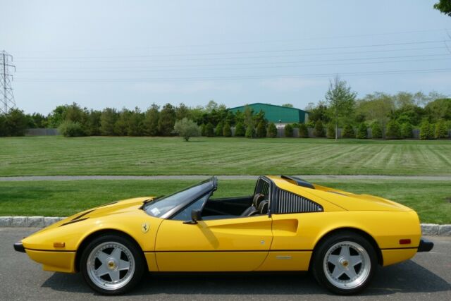 1983 Ferrari 308 GTSi Quattrovalvole - photo 10